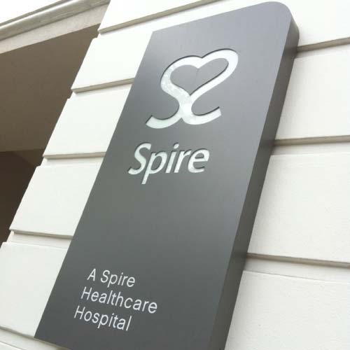 spire-healthcare-external-wall-sign