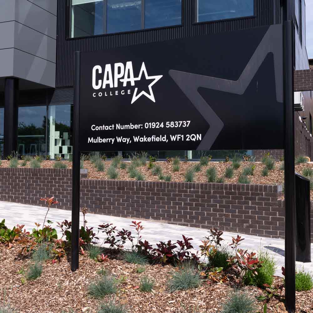 Capa College Panel sign